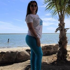 Meet your Posher, Armida